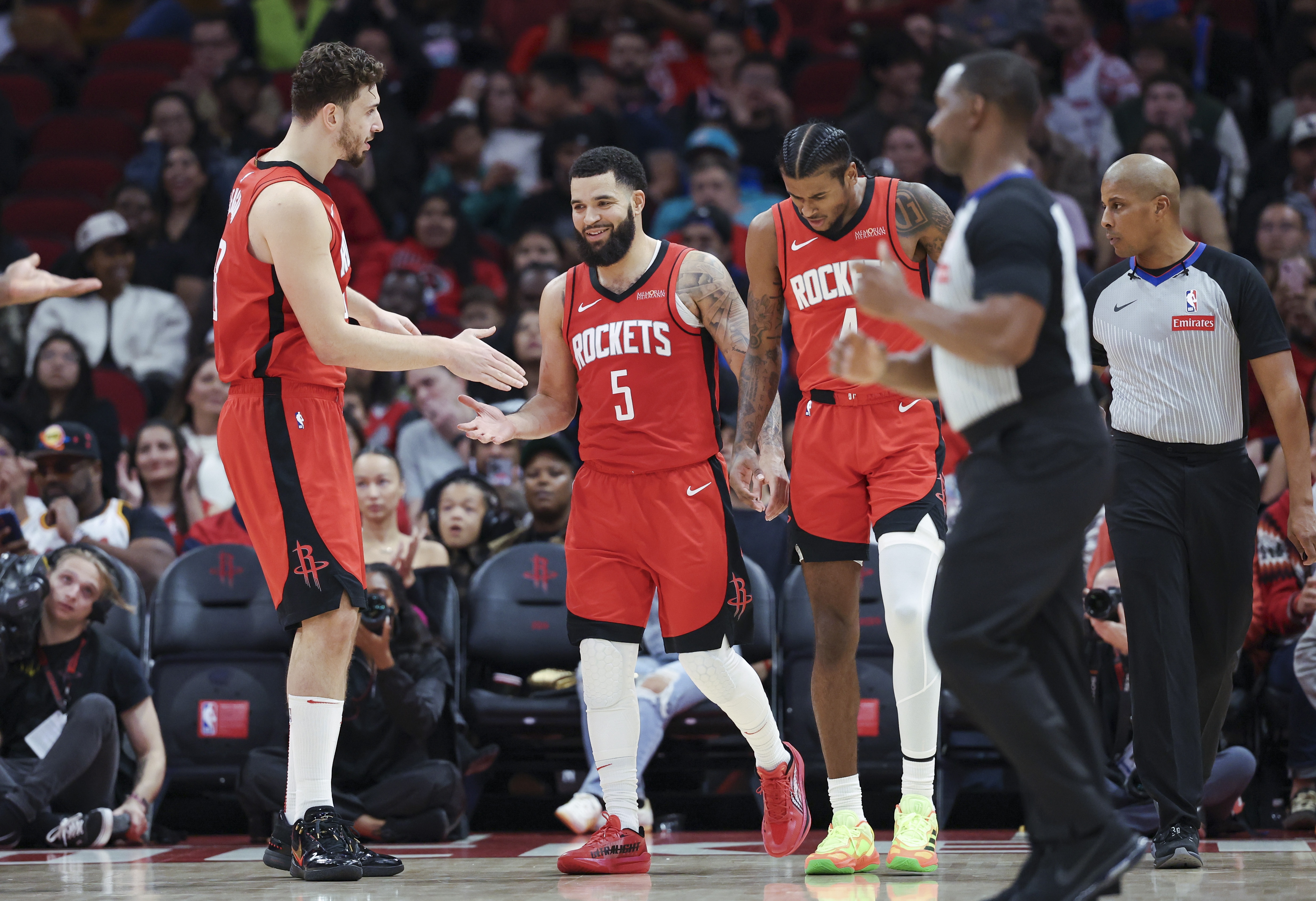 乐鱼app-范弗里特：我入队时就想给杰伦-格林灌输正确理念 改掉坏习惯